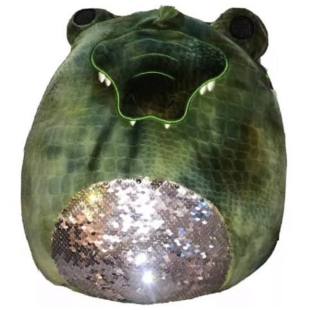 NEED GONE nwt 12 in archer